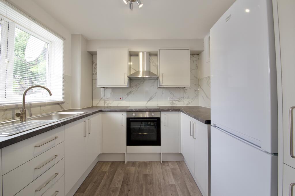 2 bed Apartment for rent in Friern Barnet. From Barnard Marcus - Muswell Hill 2 bed Apartment for rent in Friern Barnet. From Barnard Marcus - Muswell Hill